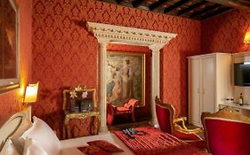Residenza Canova Tadolini Luxury Rooms&Suites